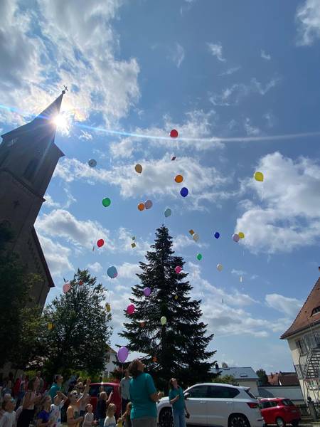 Quelle: Röm Kath. Kirchengemeinde Heilige Dreifaltigkeit